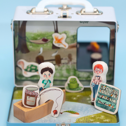 The Wild Case: Fishing & Camping, Portable Dollhouse